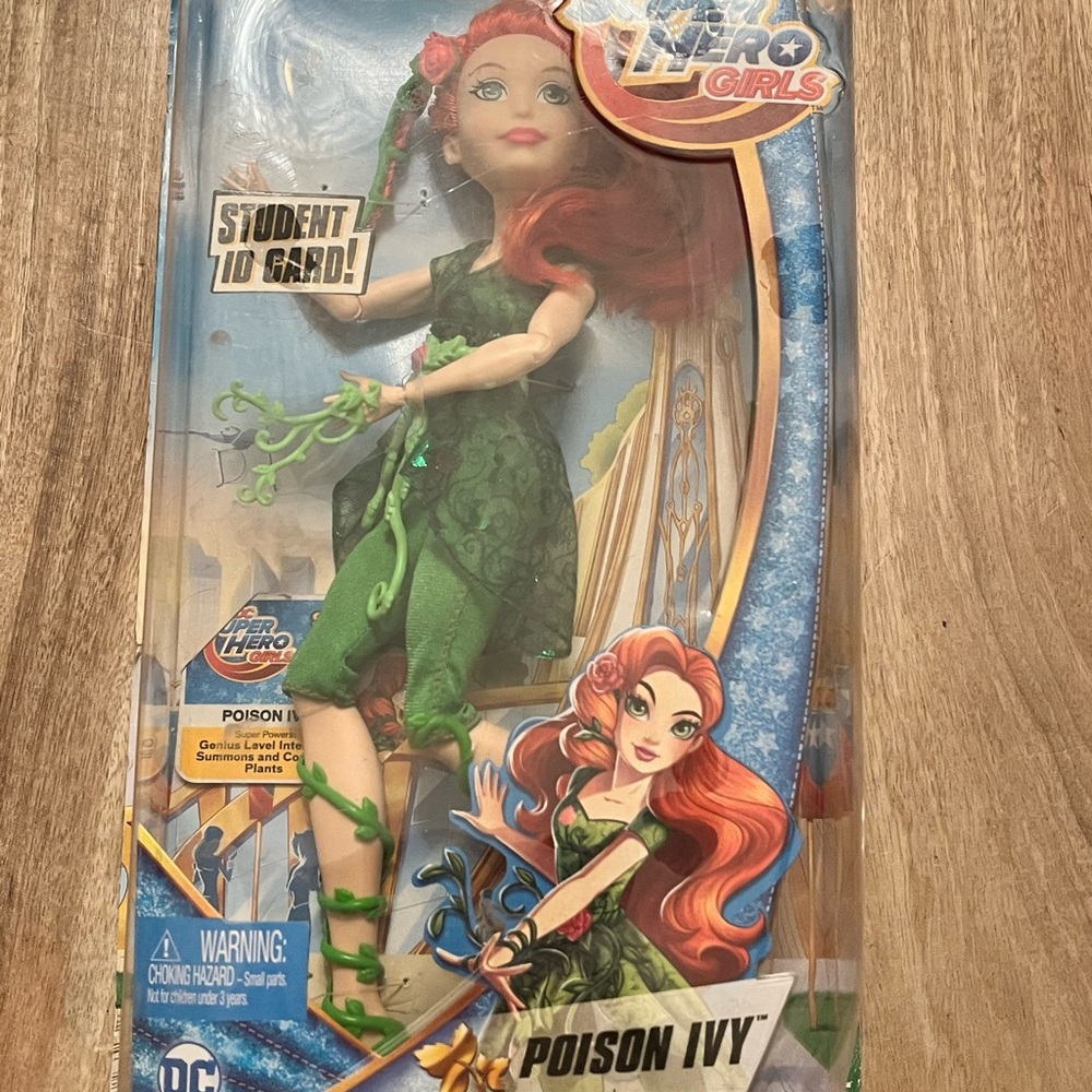 DC Comics Poison Ivy Doll with Green Outfit